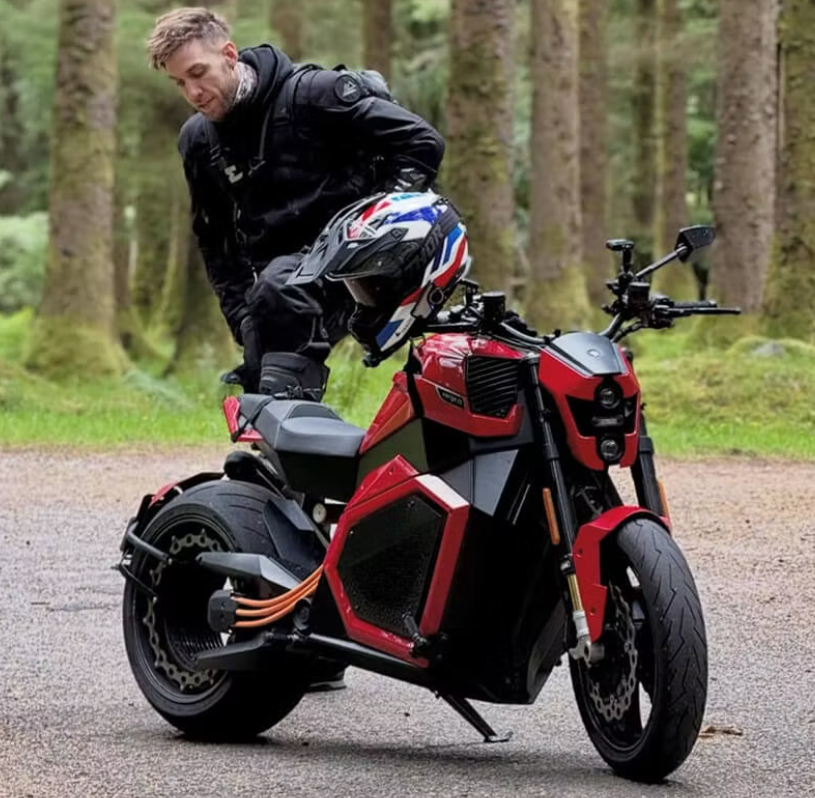 世界初？】ハブレス式後輪と全固体電池が売りの「Verge Motorcycles
